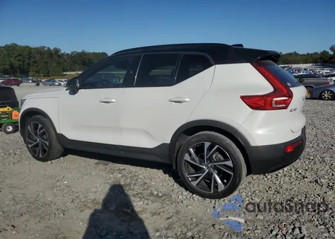 2021 Volvo Xc40 T5 R-Design z USA, uszkodzony, nr VIN YV4162UM4M2438054